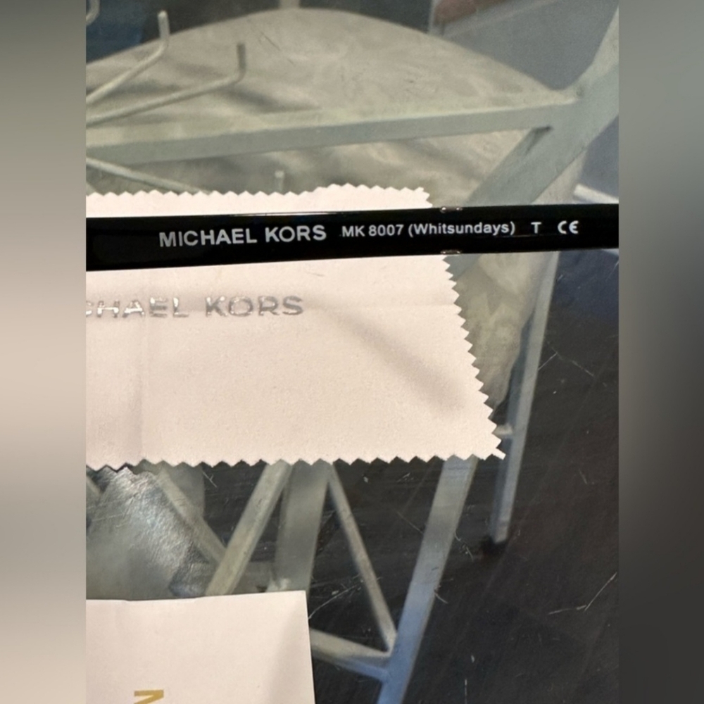 Michael Kors Glasses - Picture 4 of 5